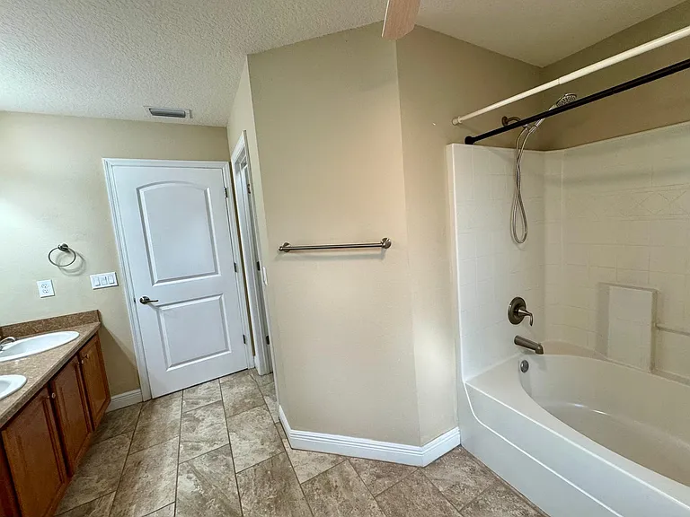 6074 Serene Pl — Photo 7