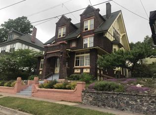 214 Mason Ave, Hancock, MI 49930