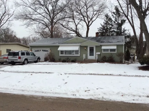 2812 20th Ave, Rockford, IL 61108