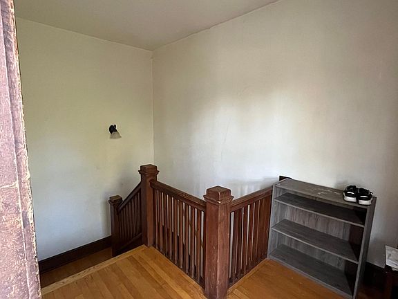 4th image of 1307 Granger Ave