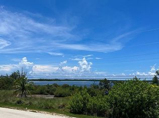 16 Shoreland Dr, Key Largo, FL 33037