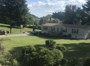 243 Flat Creek Ln, Blountville, TN 37617