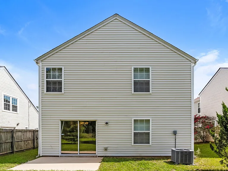 205 Silver Ridge Dr — Photo 17