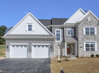 1037 Lititz Bend Dr, Lititz, PA 17543