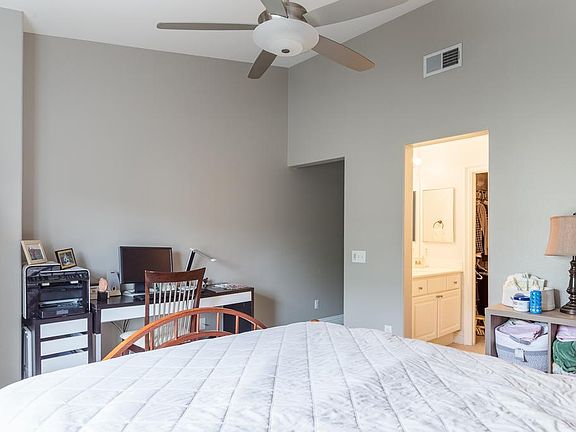 3rd image of 10 Cupertino Cir