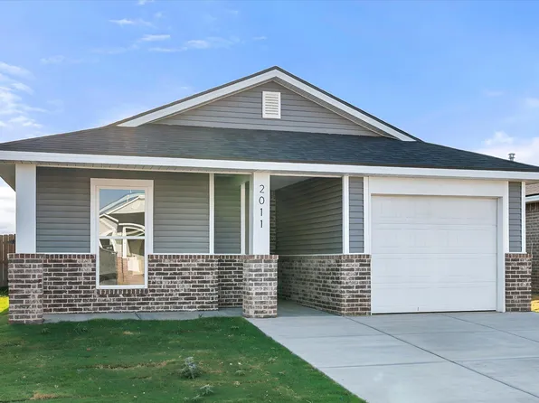 2011 Yellowhouse Ave, Wolfforth, TX 79382