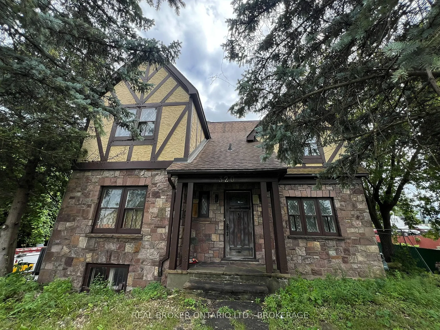 7 bed, $3,800 — Photo 1
