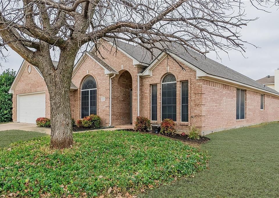 1st image of 3965 Wisteria Ln