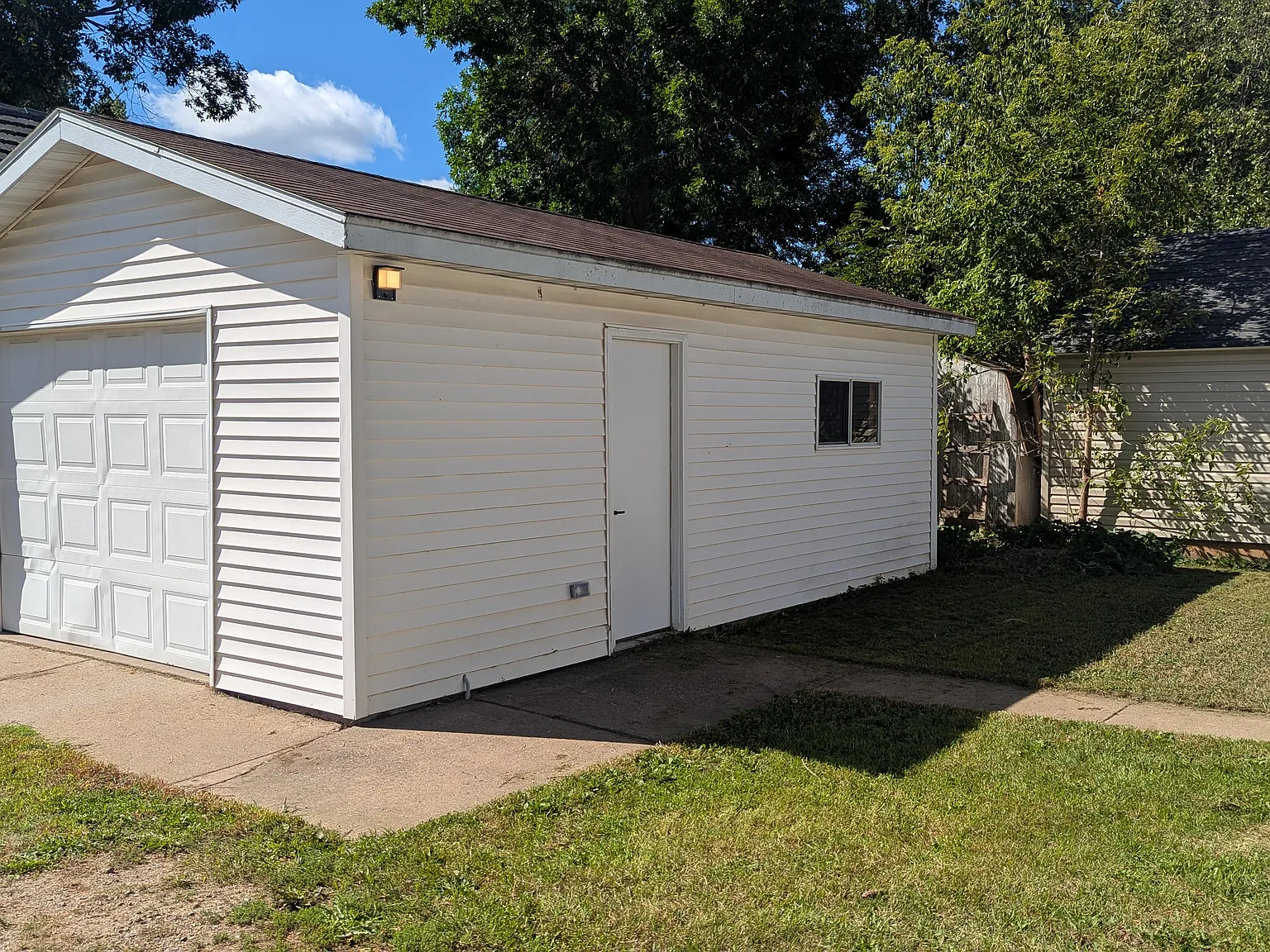 2 bed, 695 sqft, $1,200 — Photo 4