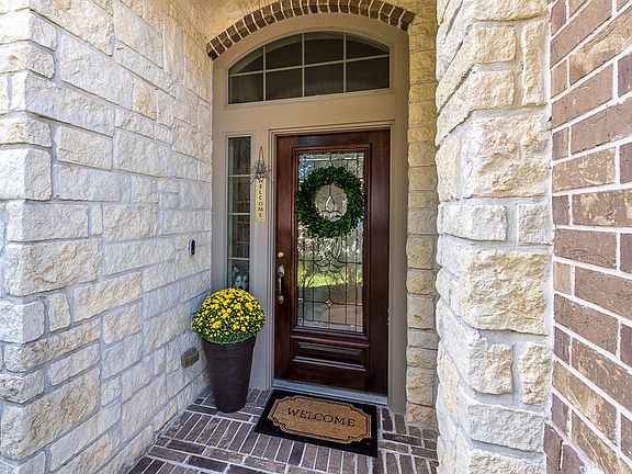 4th image of 3707 Molho Forest Ct