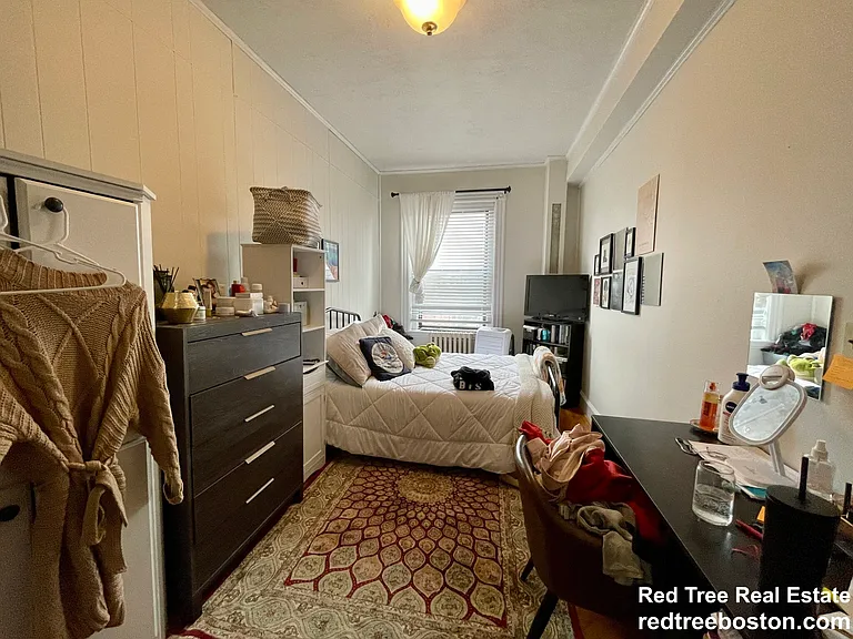 914 Beacon St #4 — Photo 31