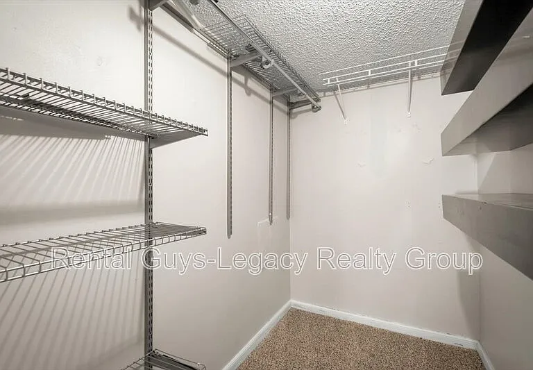 601 1st St S #2H — Photo 21