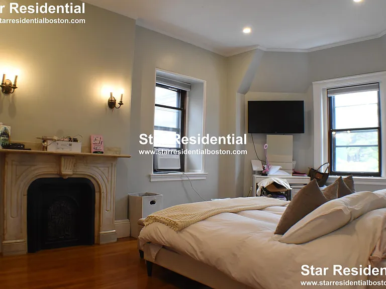 31 Fairfield St #201 — Photo 18