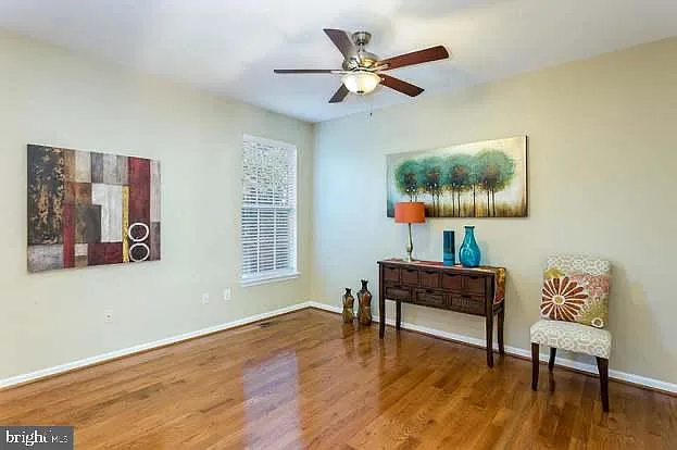 8743 Stonehouse Dr — Photo 2