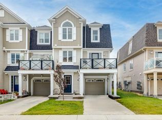 162 E Windstone Mews SW, Airdrie, AB T4B 3X4
