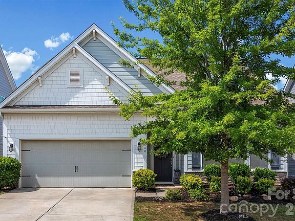2nd image of 7040 Chrysanthemum Rd