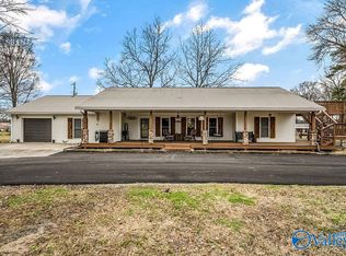 2290 Vaughn Bridge Rd, Hartselle, AL 35640