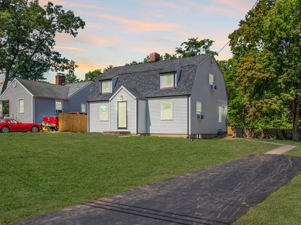 60 Franklin Avenue, Plainville, CT 06062