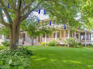 33113 Lakeview Ave, Dowagiac, MI 49047