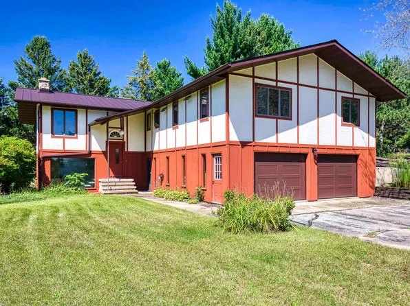 N4970 State Road 76, Shiocton, WI 54170