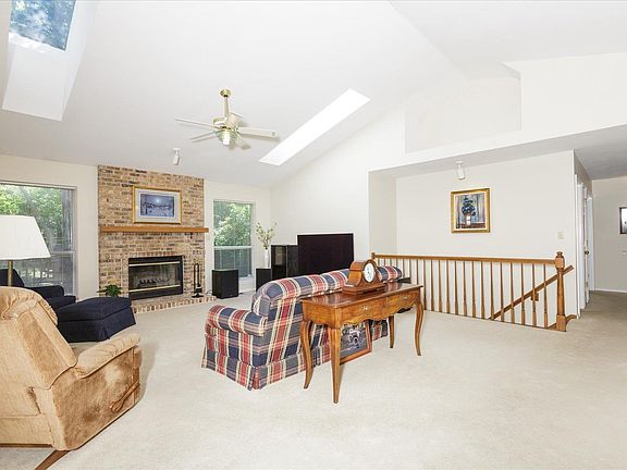 2nd image of 2234 Lehne Ct