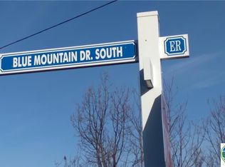 384 Blue Mountain Dr S, Hazleton, PA 18202