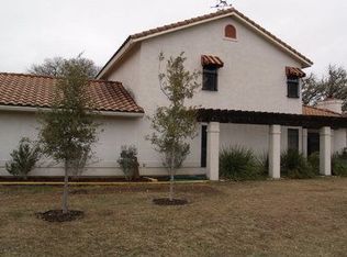 1808 Leslie Dr, Kerrville, TX 78028