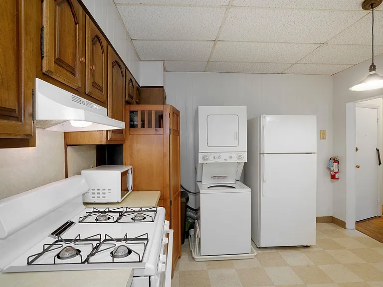 66 Sussex St #2 — Photo 7