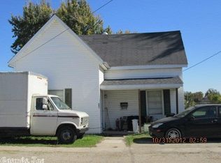 621 S 3rd St, Paragould, AR 72450