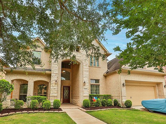 3rd image of 5315 Blue Mountain Ln