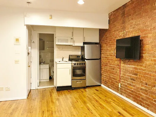 Rented by Best Apartments North Inc | media 12