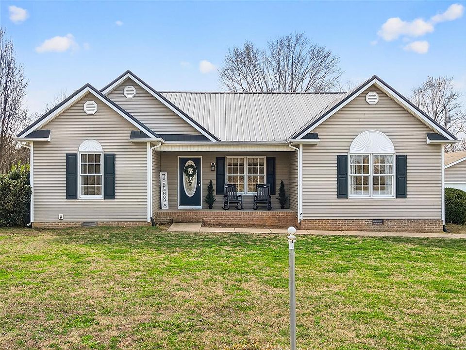 1st image of 109 Price Rd