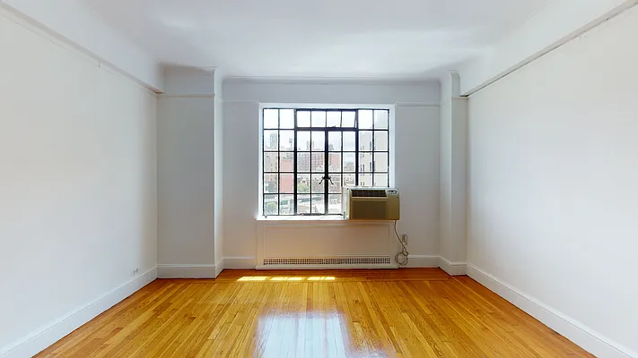 Rented by Bond New York | media 18