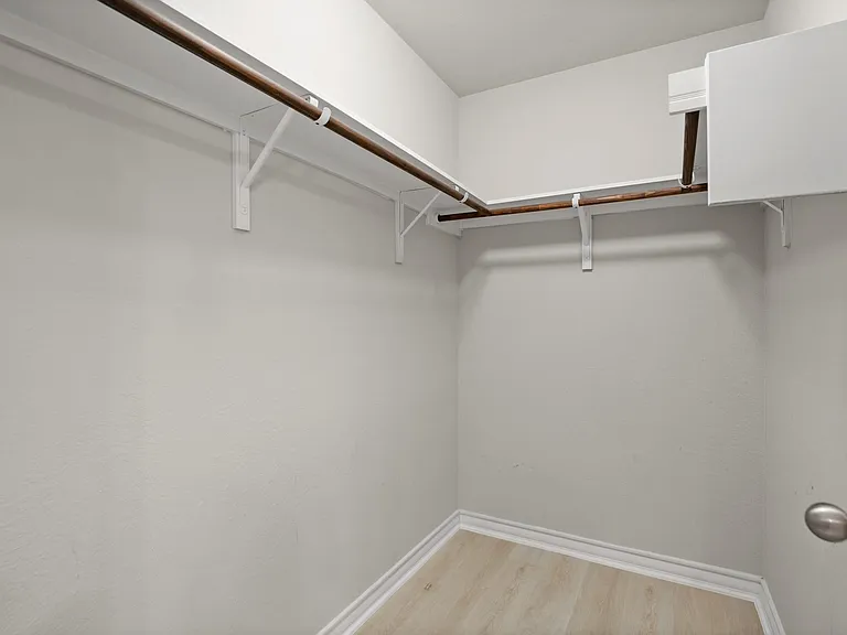 11804 Clayton Creek Ave — Photo 15