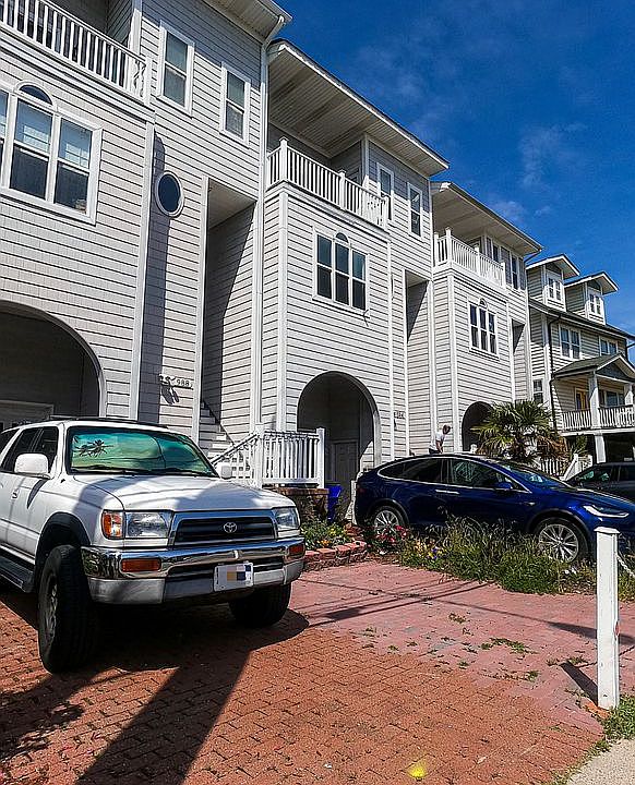 984 W Ocean View Ave, Norfolk, VA 23503 | Zillow