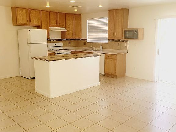 5th image of 3014 Sunrise Bay Ave