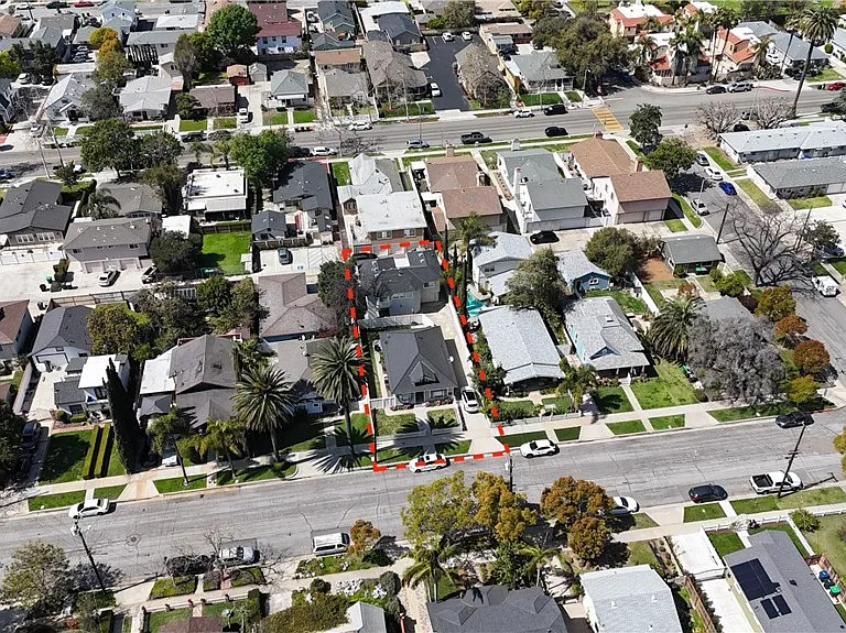 572 N Orange St — Photo 9