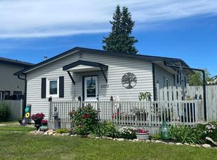 4702 S 48th Ave, Grimshaw, AB T0H1W0