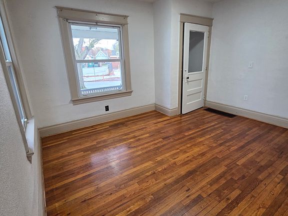 3rd image of 179 Field St #1
