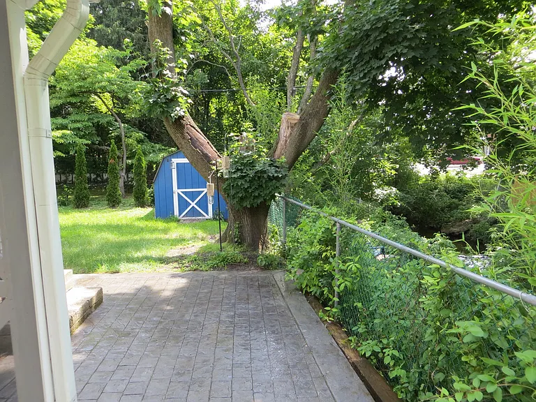 17 Cherry St — Photo 29