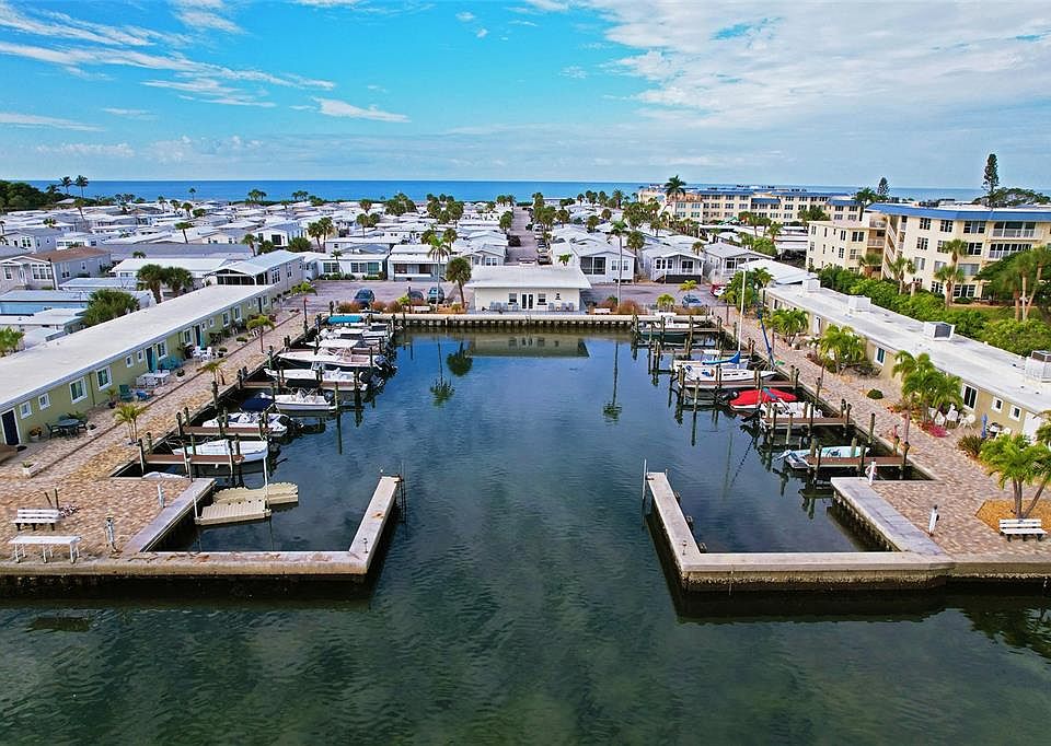 1st image of 106 TWIN SHORES BOULEVARD