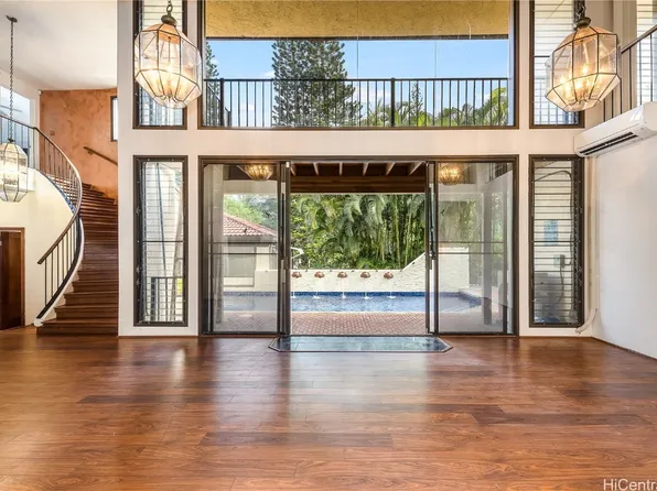 1365 Kukana Pl, Kailua, HI 96734