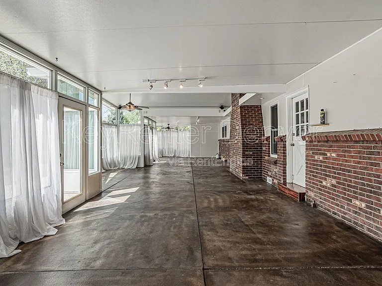 535 S Cody St — Photo 13
