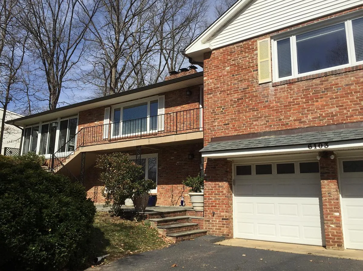 Front - 6103 Beachway Dr
