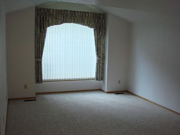 4th image of 6314 22nd Ave SE