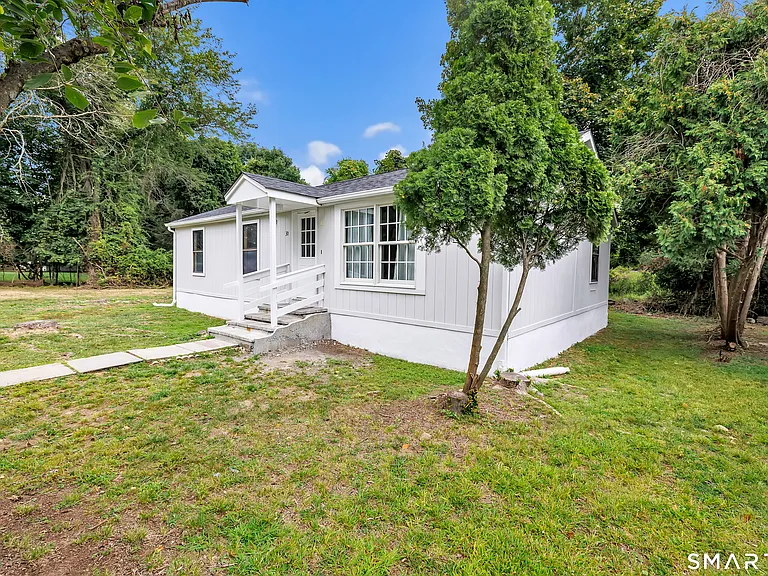 30 Crescent Park Rd — Photo 3