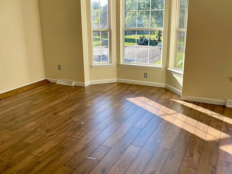 45 Bracken Pl — Photo 2