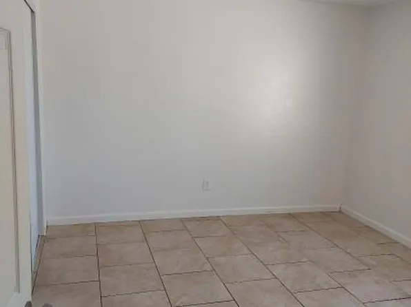 18410 Rieman Rd, Adelanto, CA 92301