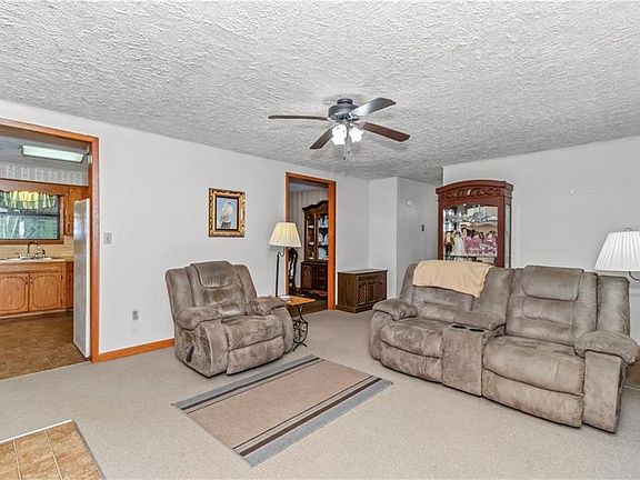 4th image of 804 McInnis Rd