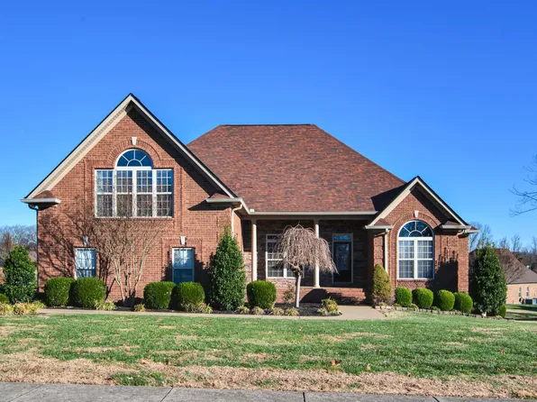 219 Amana Dr, Lebanon, TN 37087